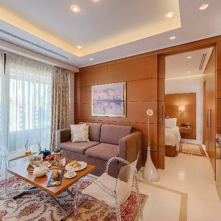 Bellevue On The فندق